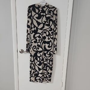 Long Sleeve Black and Cream Patterned Midi Dress